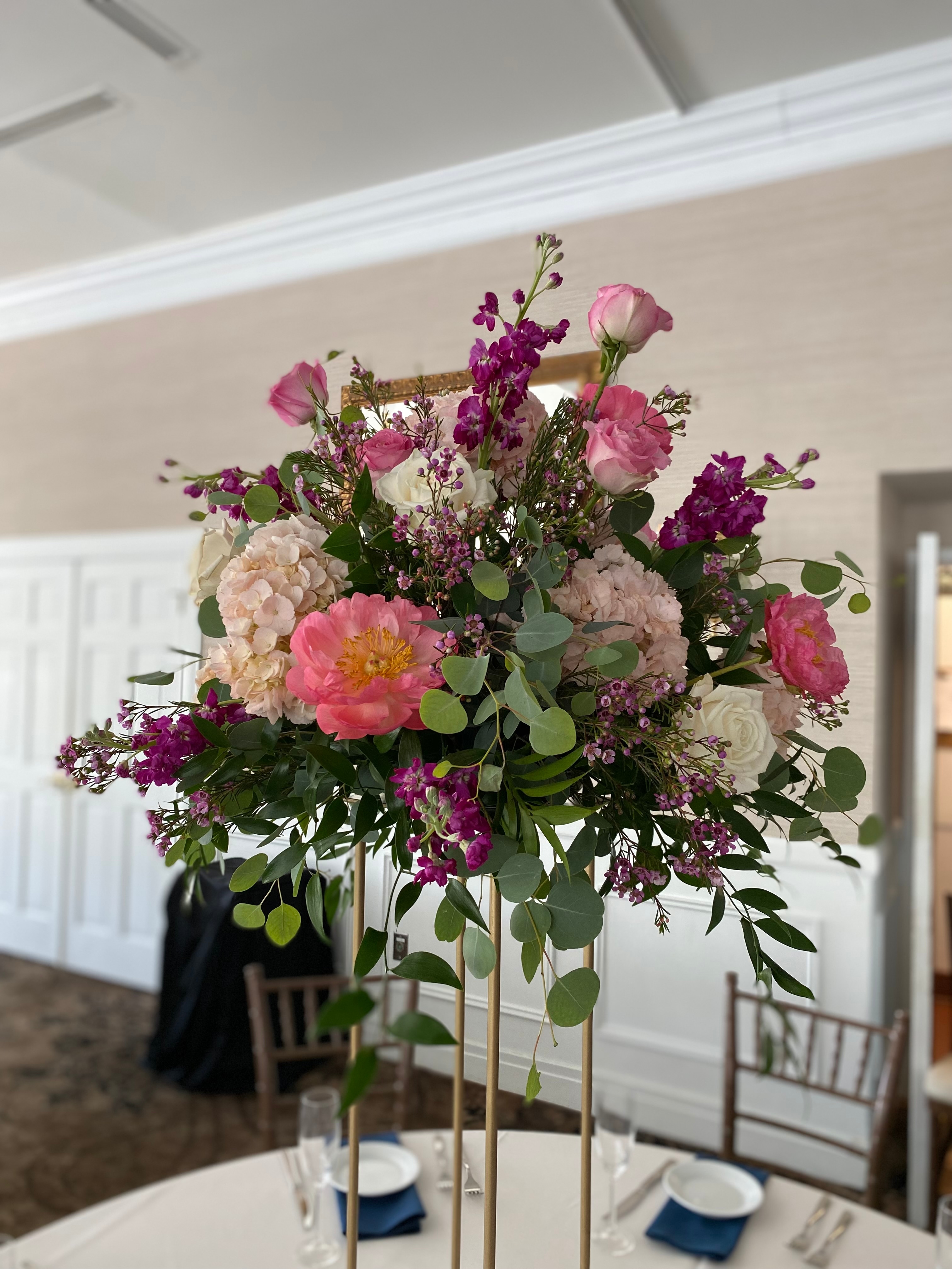We have a variety of wedding arrangements!